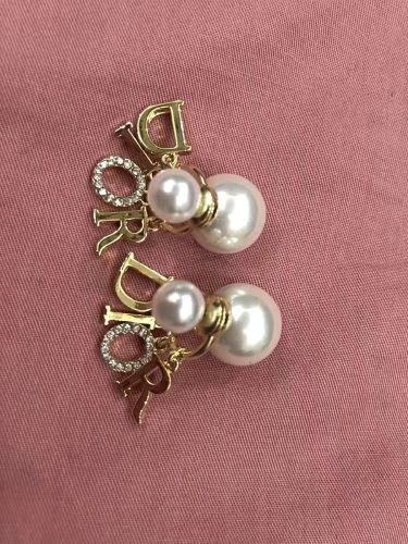 Classic Pearl earrings photo review